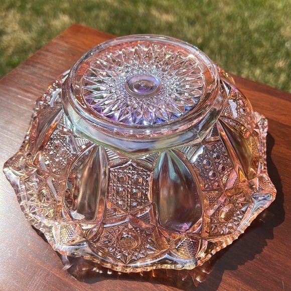 Vintage LE Smith Pink Iridescent Carnival Glass Bowl - Picture 6 of 7